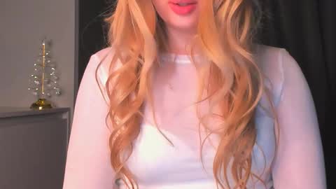 Snapshot of luna1vibe chatting on January 2026 05:31:01 AM luna1vibe online show from January 2026 05:31:01 AM