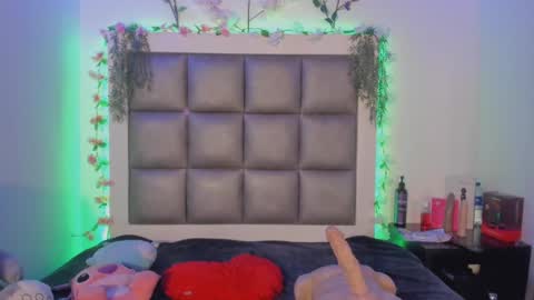 Snapshot of luna__scarlett chatting on June 2026 04:51:02 AM luna online show from June 2026 04:51:02 AM