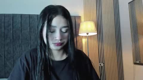 Snapshot of luna_and_banji chatting on January 2026 03:43:01 AM luna and banji online show from January 2026 03:43:01 AM