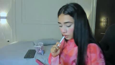 Snapshot of luna_and_banji chatting on February 2026 03:32:02 AM luna and banji online show from February 2026 03:32:02 AM