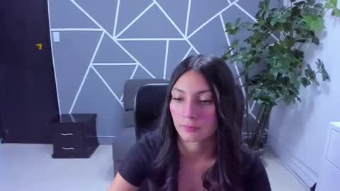 luna_bennett_ online show from February 2026 08:40:01 PM