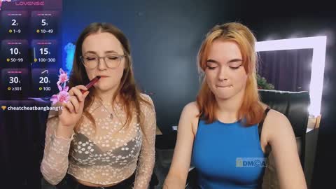 luna_berryy online show from January 2025 08:54:01 PM