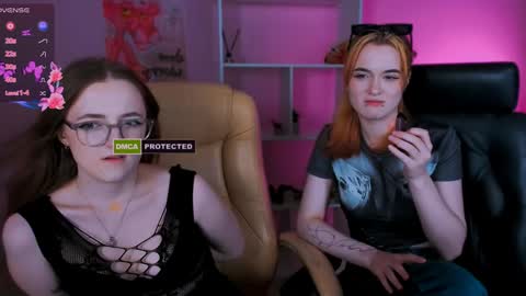 luna_berryy online show from January 2025 02:51:01 AM