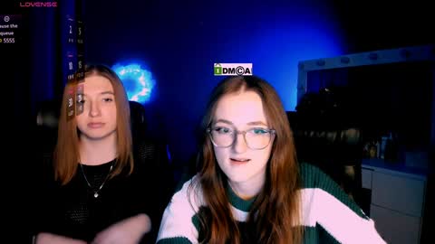 luna_berryy online show from February 2025 08:23:02 PM