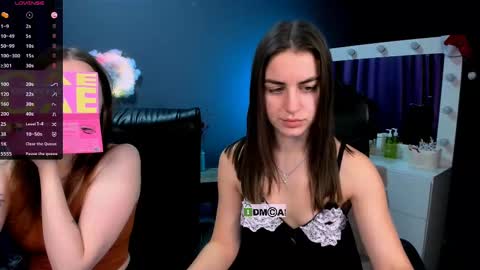 luna_berryy online show from February 2025 08:10:01 PM