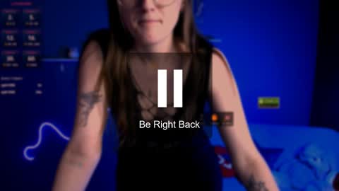 luna_berryy online show from February 2025 02:45:01 AM