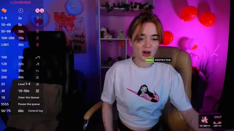 luna_berryy online show from February 2025 12:04:01 AM