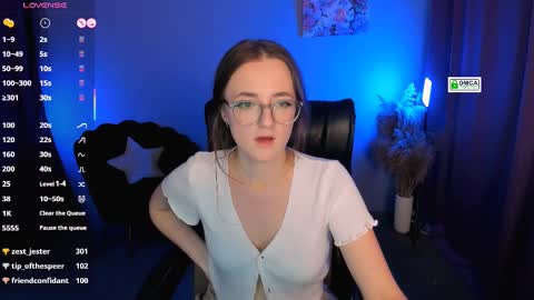 luna_berryy online show from February 2025 02:29:02 AM