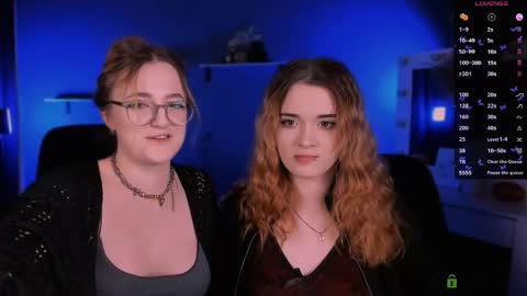 luna_berryy online show from September 2025 07:25:01 PM