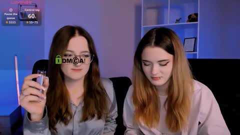 luna_berryy online show from December 2025 08:27:01 PM