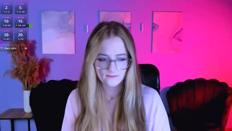 Snapshot of luna_berryy chatting on March 2026 08:28:02 PM luna_berryy online show from March 2026 08:28:02 PM