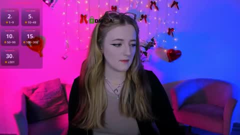 Snapshot of luna_berryy chatting on April 2026 07:23:02 PM luna_berryy online show from April 2026 07:23:02 PM