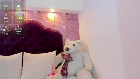 Luna Bloom online show from May 2026 05:02:02 AM