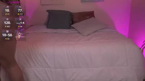 Lunita online show from March 2026 07:10:01 PM