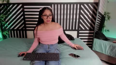 luna_cute14 online show from December 2025 07:55:01 PM