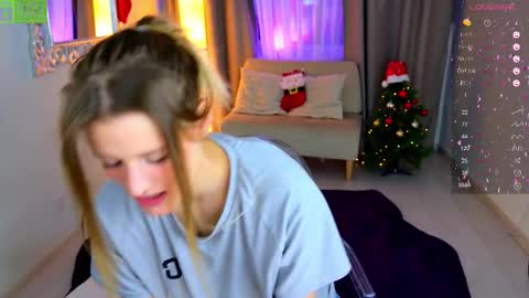 Luna online show from December 2025 08:32:02 AM