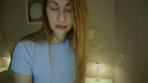 luna_hoti online show from October 2025 12:55:01 AM