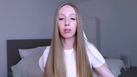 Luna online show from March 2026 09:56:02 PM