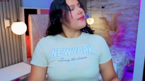 Luna  Jonez  online show from November 2025 11:20:01 AM