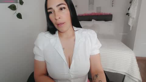Snapshot of luna_lgomez chatting on September 2025 12:05:01 PM luna online show from September 2025 12:05:01 PM