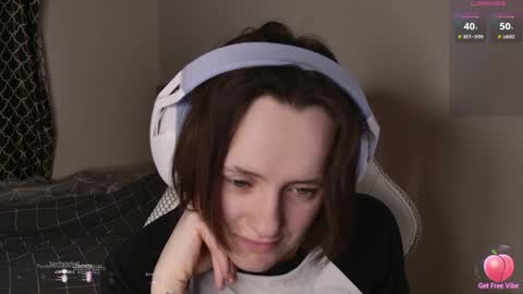 Snapshot of luna_loveeee chatting on April 2026 04:02:02 AM luna_loveeee online show from April 2026 04:02:02 AM