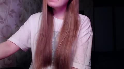 Snapshot of luna_loveisgood chatting on January 2025 03:29:02 PM Luna online show from January 2025 03:29:02 PM