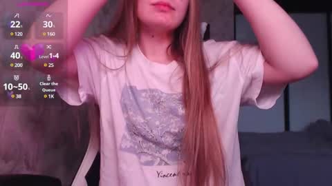 Snapshot of luna_loveisgood chatting on January 2025 05:11:01 AM Luna online show from January 2025 05:11:01 AM