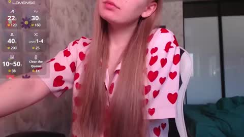 Snapshot of luna_loveisgood chatting on February 2025 07:56:02 AM Luna online show from February 2025 07:56:02 AM