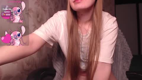 Snapshot of luna_loveisgood chatting on February 2025 01:50:02 PM Luna online show from February 2025 01:50:02 PM