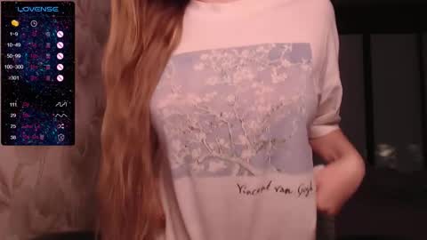 Snapshot of luna_loveisgood chatting on September 2025 12:43:02 AM Luna online show from September 2025 12:43:02 AM