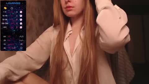 Snapshot of luna_loveisgood chatting on September 2025 12:43:02 PM Luna online show from September 2025 12:43:02 PM