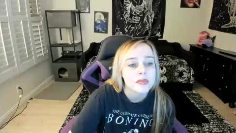 Snapshot of luna_lovelyy chatting on March 2026 04:26:01 AM Luna online show from March 2026 04:26:01 AM