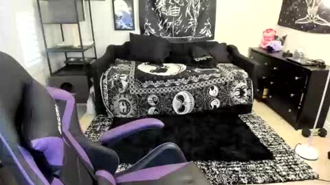 Snapshot of luna_lovelyy chatting on March 2026 10:32:01 PM Luna online show from March 2026 10:32:01 PM