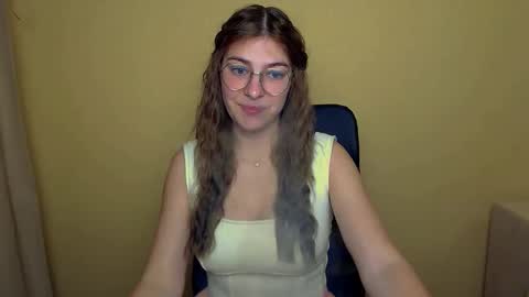 Luna online show from October 2025 05:32:01 AM