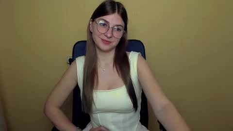 Luna online show from December 2025 08:52:02 AM