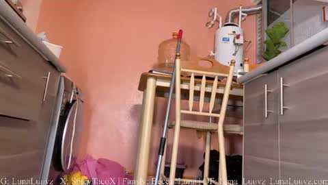 Luna Luuvz online show from June 2026 03:31:02 AM