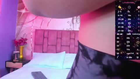 Snapshot of luna_maisonn chatting on September 2025 08:10:02 PM LUNA online show from September 2025 08:10:02 PM