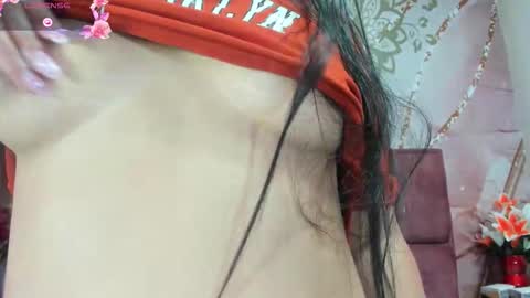 Snapshot of luna_maisonn chatting on October 2025 08:41:02 PM LUNA online show from October 2025 08:41:02 PM