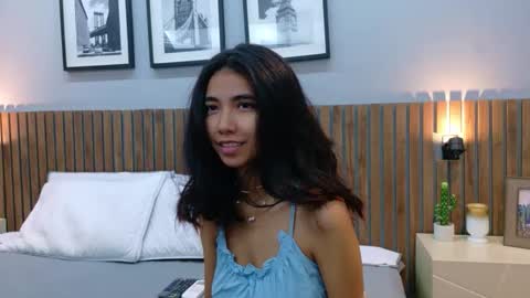 LUNA  online show from January 2026 02:43:02 PM
