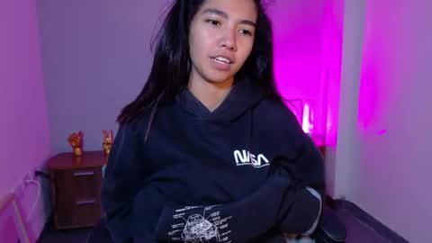 LUNA  online show from March 2026 01:16:02 PM