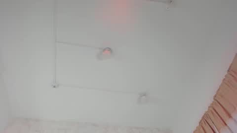 Snapshot of luna_shea chatting on October 2025 11:32:02 AM Luna online show from October 2025 11:32:02 AM