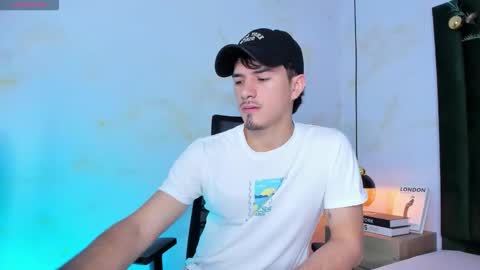 Luna Stanford online show from December 2025 07:29:02 PM