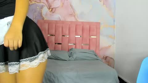 Luna  online show from February 2025 12:06:02 PM