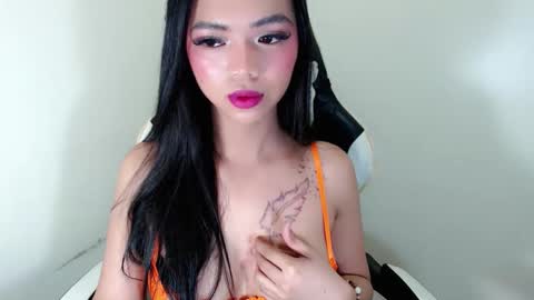 Snapshot of luna_whitedoll chatting on April 2026 11:54:02 PM luna_whitedoll online show from April 2026 11:54:02 PM