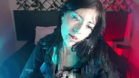 lunaaa_07 online show from April 2026 03:34:01 PM