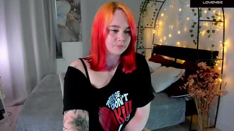 Snapshot of lunaali chatting on April 2026 02:01:02 PM Li online show from April 2026 02:01:02 PM