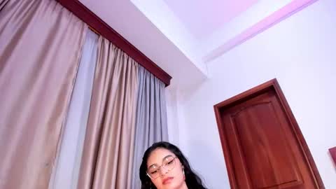 Luna Aspen online show from September 2025 08:34:01 PM