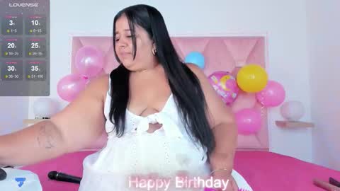 Snapshot of lunaasweett chatting on September 2025 01:54:02 PM    online show from September 2025 01:54:02 PM