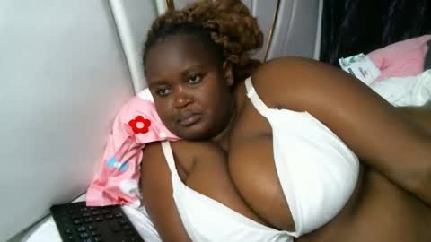 lunabloom01 online show from September 2025 03:17:02 AM