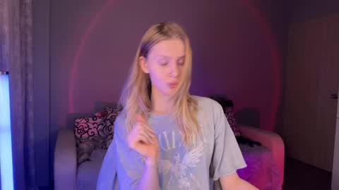 Britney online show from September 2025 04:06:02 PM